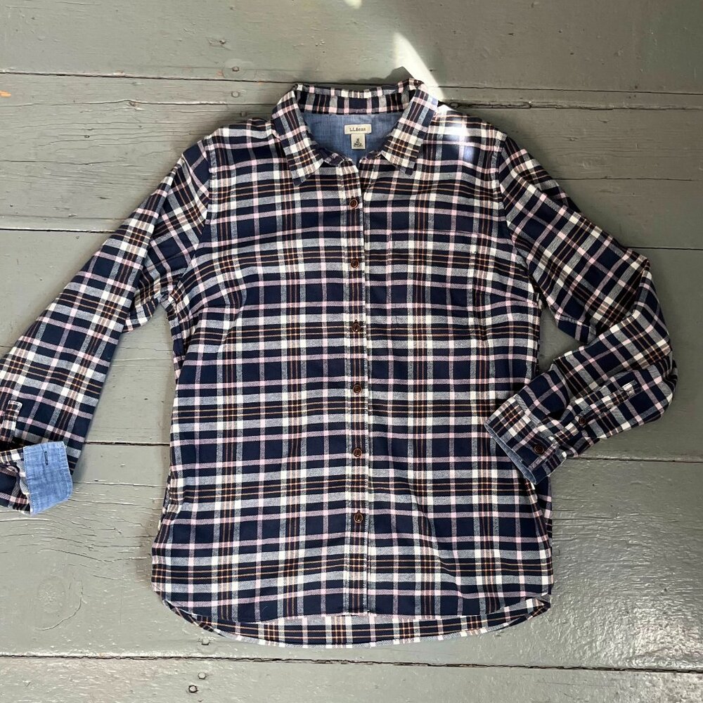 EUC Llbean flannel shirt M